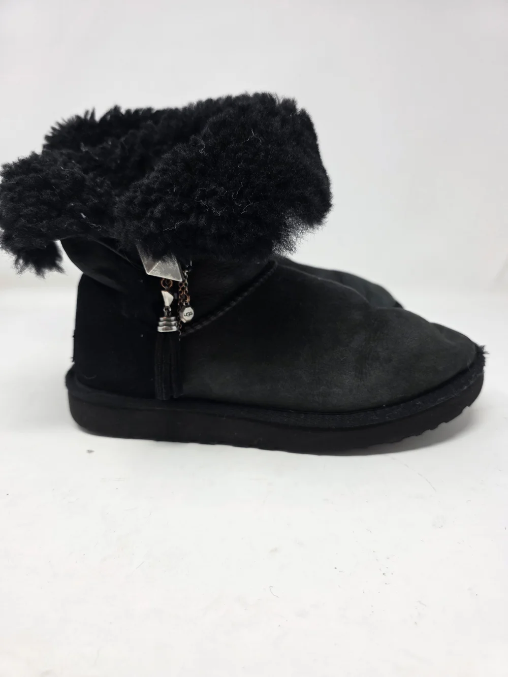 UGG Womens Meadow Black Leather Shearling Studded Tassel Boots Size 8